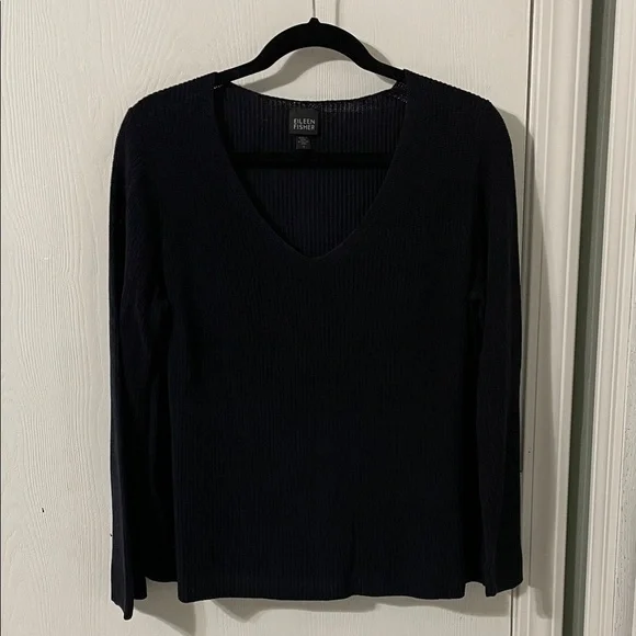 Eileen Fisher Silk Blend Like New Santana Knit V-Neck Navy Sweater Size Large - Picture 1 of 6